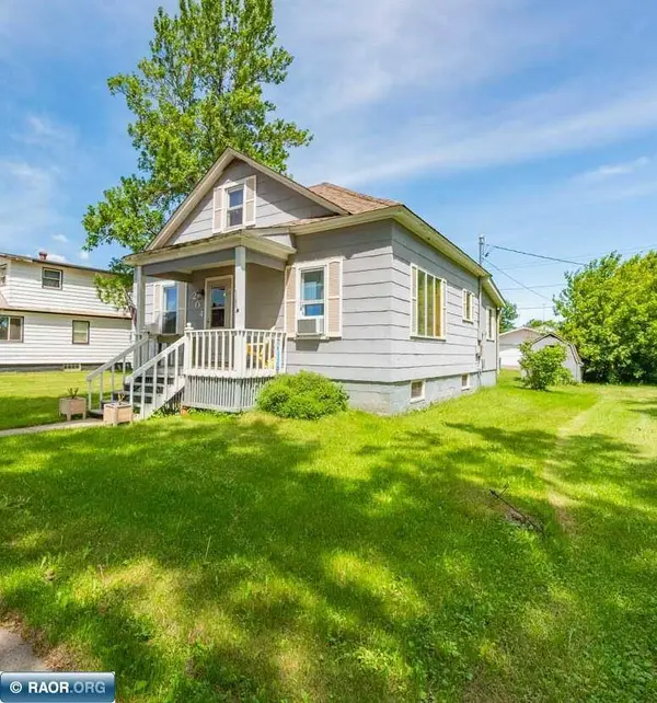 204 W 1st Ave, Keewatin, MN 55753