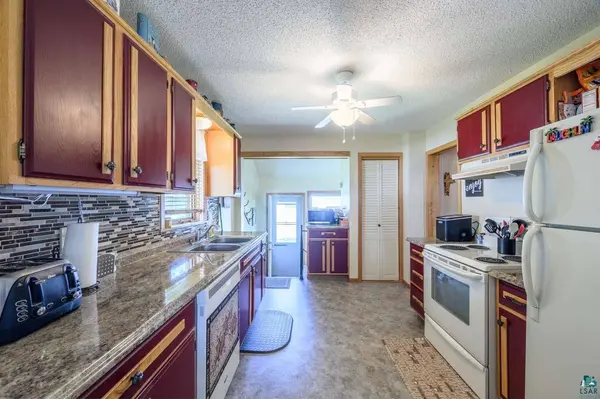 204 W 1st Ave, Keewatin, MN 55753