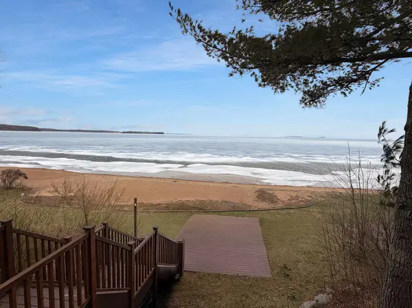 1242 Maple Leaf TRL NW, Walker, MN 56484