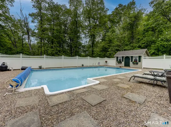 72 Garnet Ridge Drive, Tolland, CT 06084