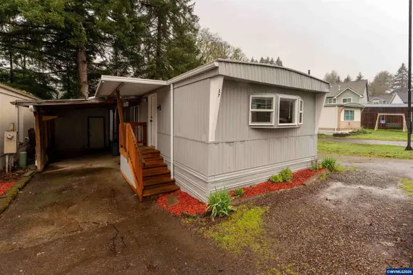 502 8th #17 St, Philomath, OR 97370