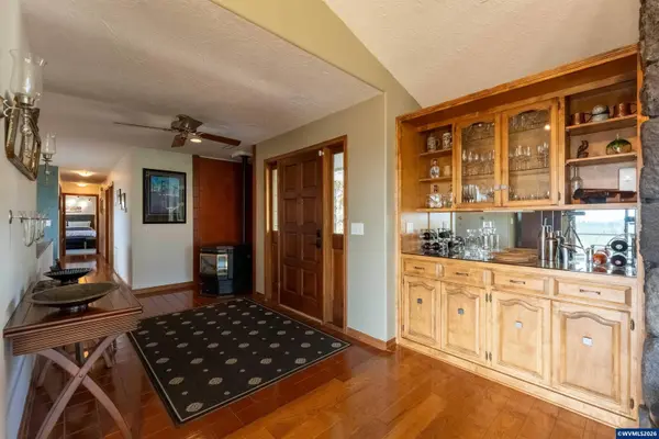 33941 Marys River Estates Rd, Philomath, OR 97370