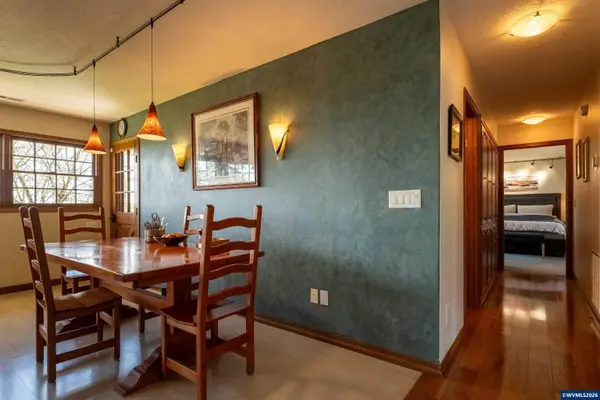 33941 Marys River Estates Rd, Philomath, OR 97370