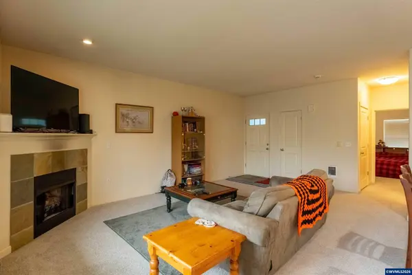 6298 Grand Oaks #A203 Dr, Corvallis, OR 97333