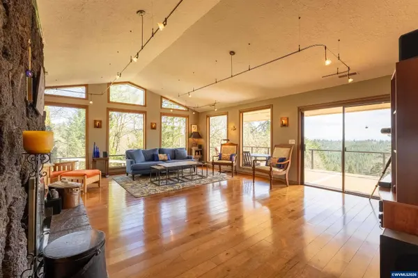 33941 Marys River Estates Rd, Philomath, OR 97370