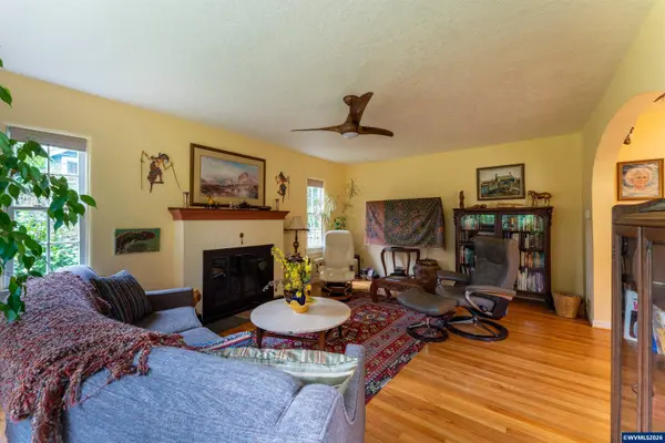 1370 35th St, Corvallis, OR 97333