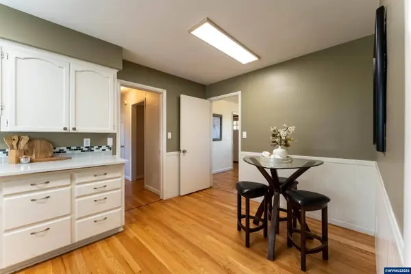 1235 Walnut St NE NE, Albany, OR 97321