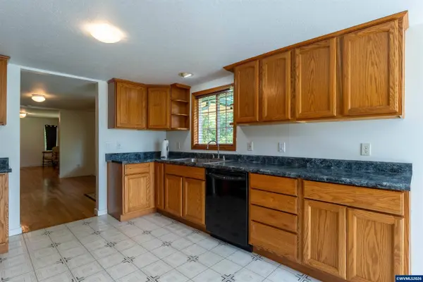 25804 99w Hwy, Monroe, OR 97456