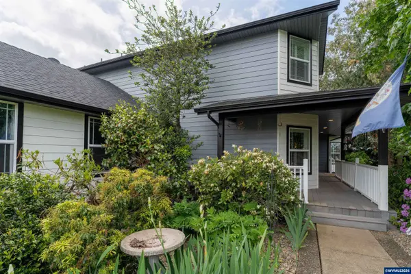 36292 Hillside Ln, Lebanon, OR 97355