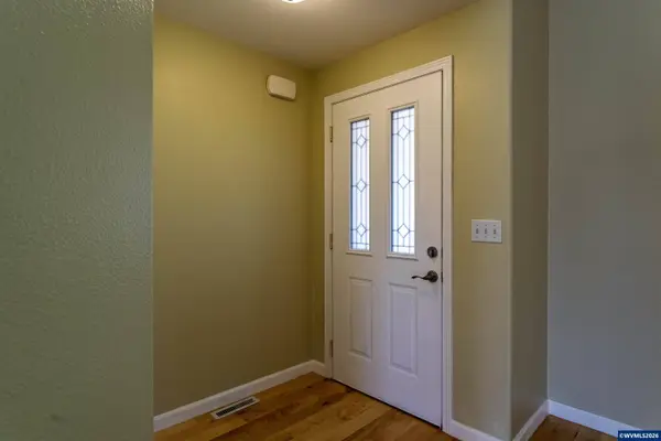 2190 Cluster Oak Av, Albany, OR 97321