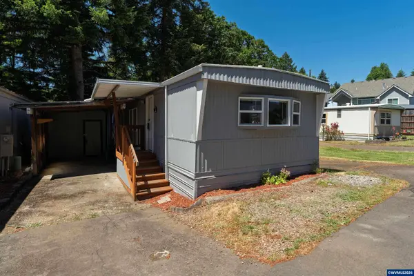 502 8th #17 St, Philomath, OR 97370