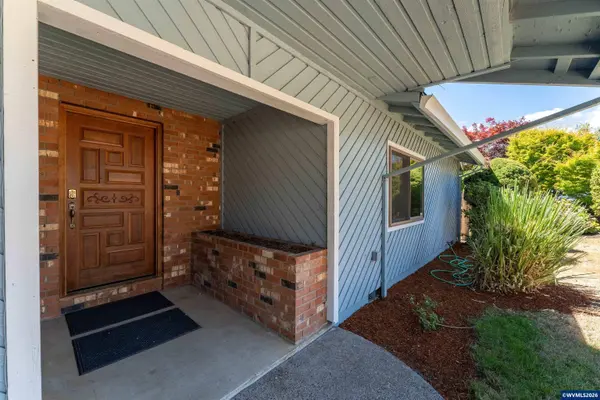 283 Reed Ln, Dallas, OR 97338