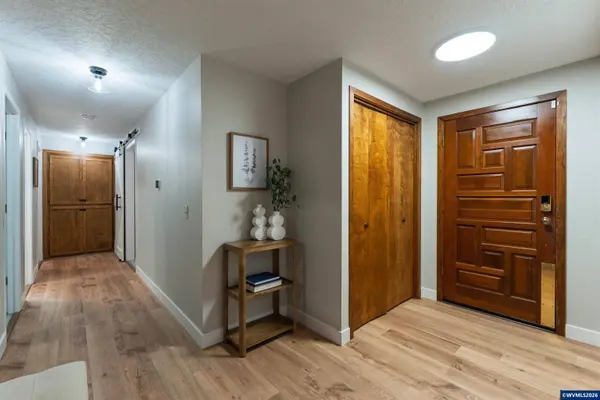 283 Reed Ln, Dallas, OR 97338