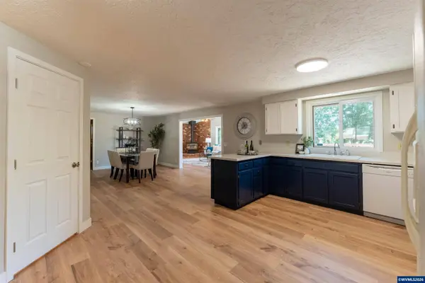 283 Reed Ln, Dallas, OR 97338