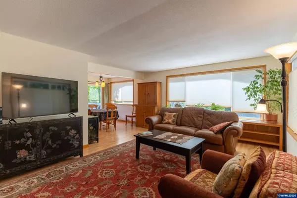 2235 Robin Hood St, Corvallis, OR 97330