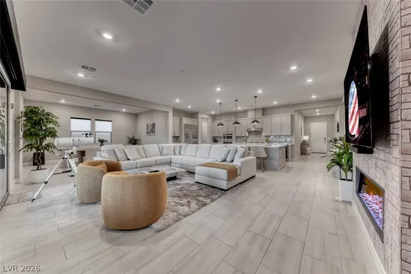 375 Portus Delphini CT, Henderson, NV 89011