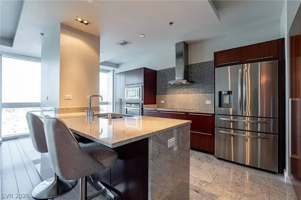 4471 Dean Martin DR #1008, Las Vegas, NV 89103