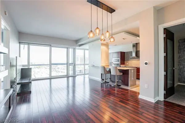 4471 Dean Martin DR #1008, Las Vegas, NV 89103