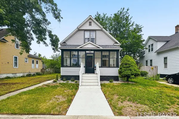 156 W 18th Street, Holland, MI 49423