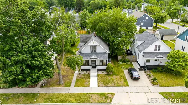 156 W 18th Street, Holland, MI 49423
