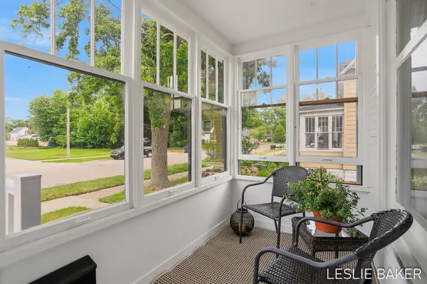 156 W 18th Street, Holland, MI 49423