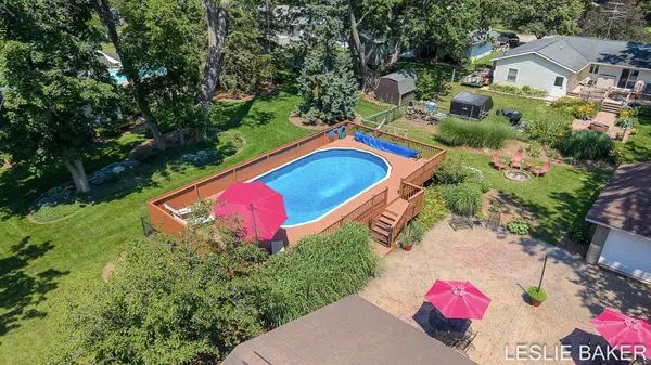 337 N Colonial, Zeeland, MI 49464
