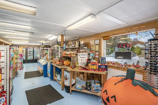 17176 W Spring Lake Road, Spring Lake, MI 49456