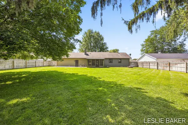 2666 Gay Paree Drive, Zeeland, MI 49464