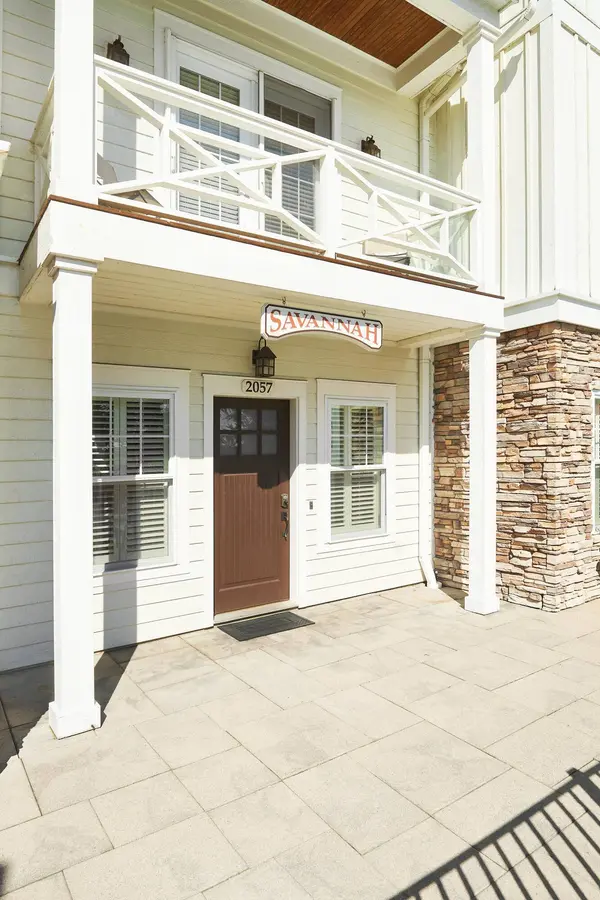 2057 Lake Street #6J