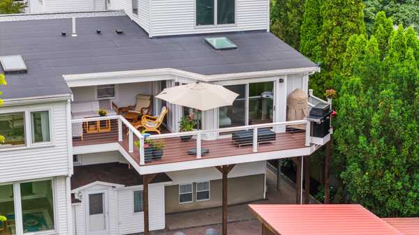 409 Haverhill St, Reading, MA 01867-1325