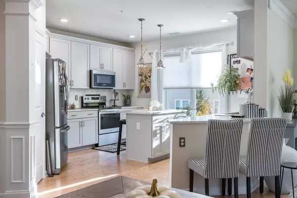 4 Francis Dr #207, Andover, MA 01810