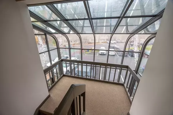 350 Park St #207, North Reading, MA 01864