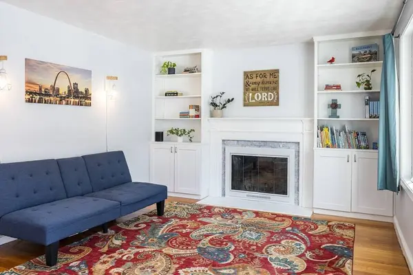 19 Pleasant St, North Reading, MA 01864