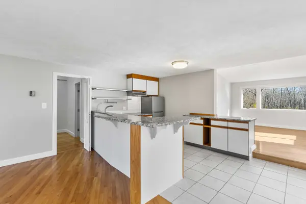 409 Haverhill St, Reading, MA 01867-1325
