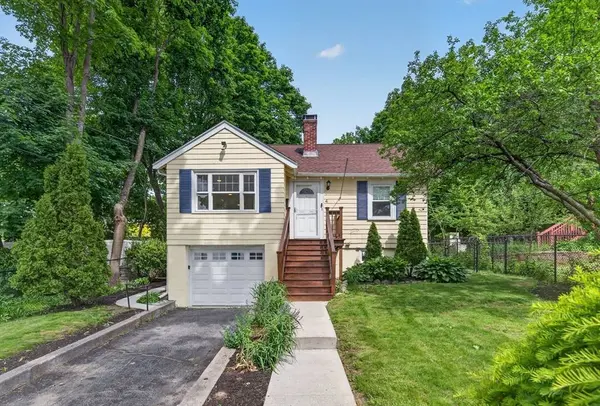 4 Irving St, Stoneham, MA 02180