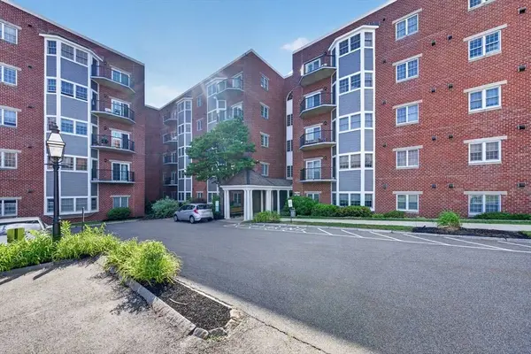 148 Main St #B533, North Andover, MA 01845