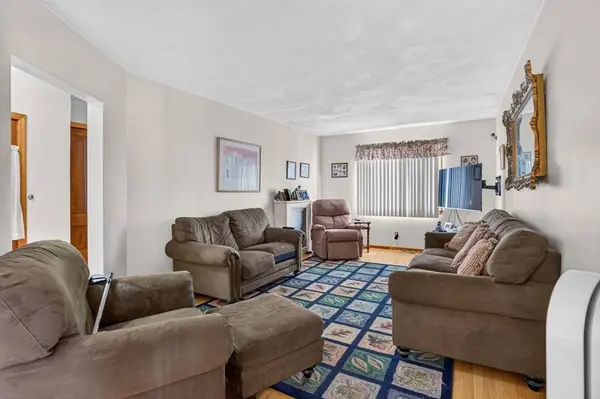 549 Main St, Medford, MA 02155