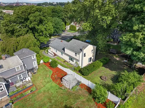119 High St, North Andover, MA 01845