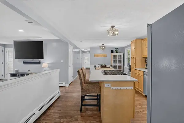 11 Haverhill Rd, Topsfield, MA 01983