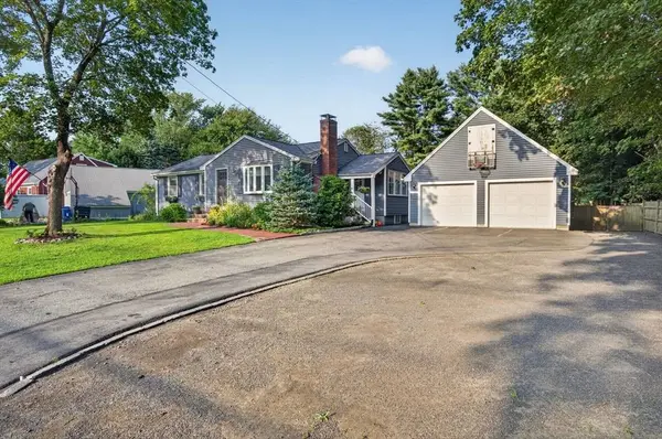 11 Haverhill Rd, Topsfield, MA 01983