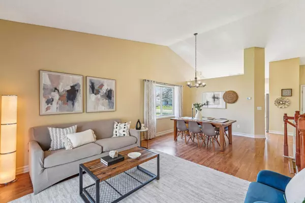 6524 Founders Pkwy, Brooklyn Park, MN 55445