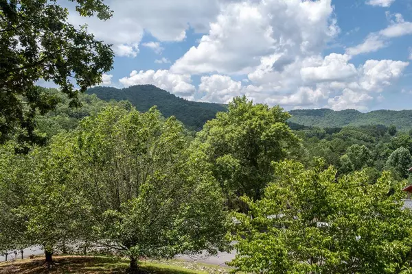 24 Hickory Nut Lane, Murphy, NC 28906