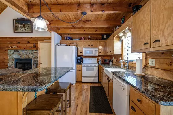 24 Hickory Nut Lane, Murphy, NC 28906