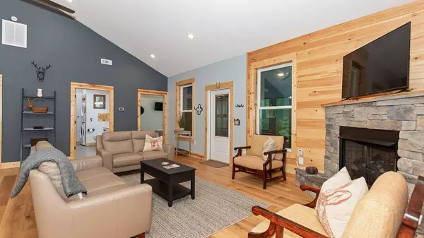 60 Lonesome Pine Rd., Murphy, NC 28906