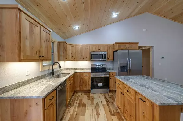 42 Oak Branch Drive, Murphy, NC 28906