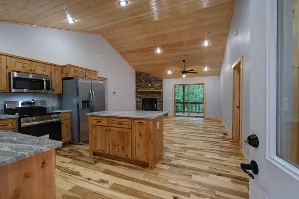 42 Oak Branch Drive, Murphy, NC 28906