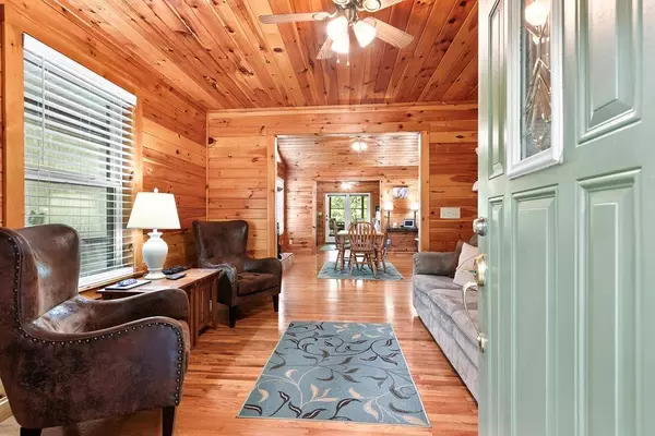 329 Hy-Cobb Drive, Murphy, NC 28906