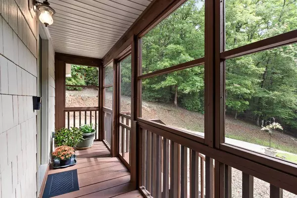 329 Hy-Cobb Drive, Murphy, NC 28906