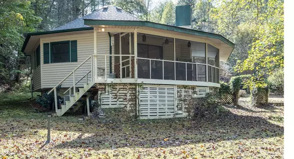 218 Hunter Valley Road, Murphy, NC 28906