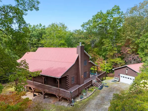 541 Old Dyer Drive, Hayesville, NC 28904
